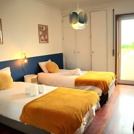 Yellow House Smart Tv And Garage * Αβέιρο